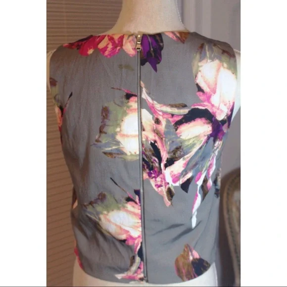 NWOT Trina Turk Mara Floral Crop Top - Picture 3 of 4